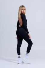 enterizo-casula-deportivo-athleisure-escote-espalda-manga-larga-realce-negro-01