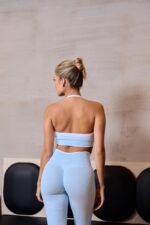 legging-deportivo-pilates-barre-yoga-running-realce-contraste-azul-claro-blanco-06